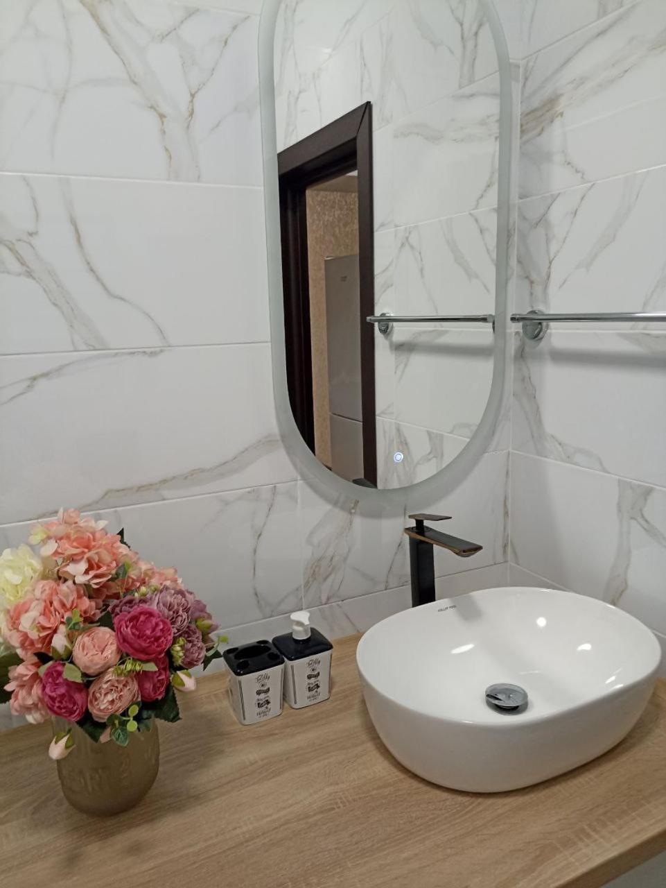 Academic St. Apartment คาร์คิฟ ภายนอก รูปภาพ
