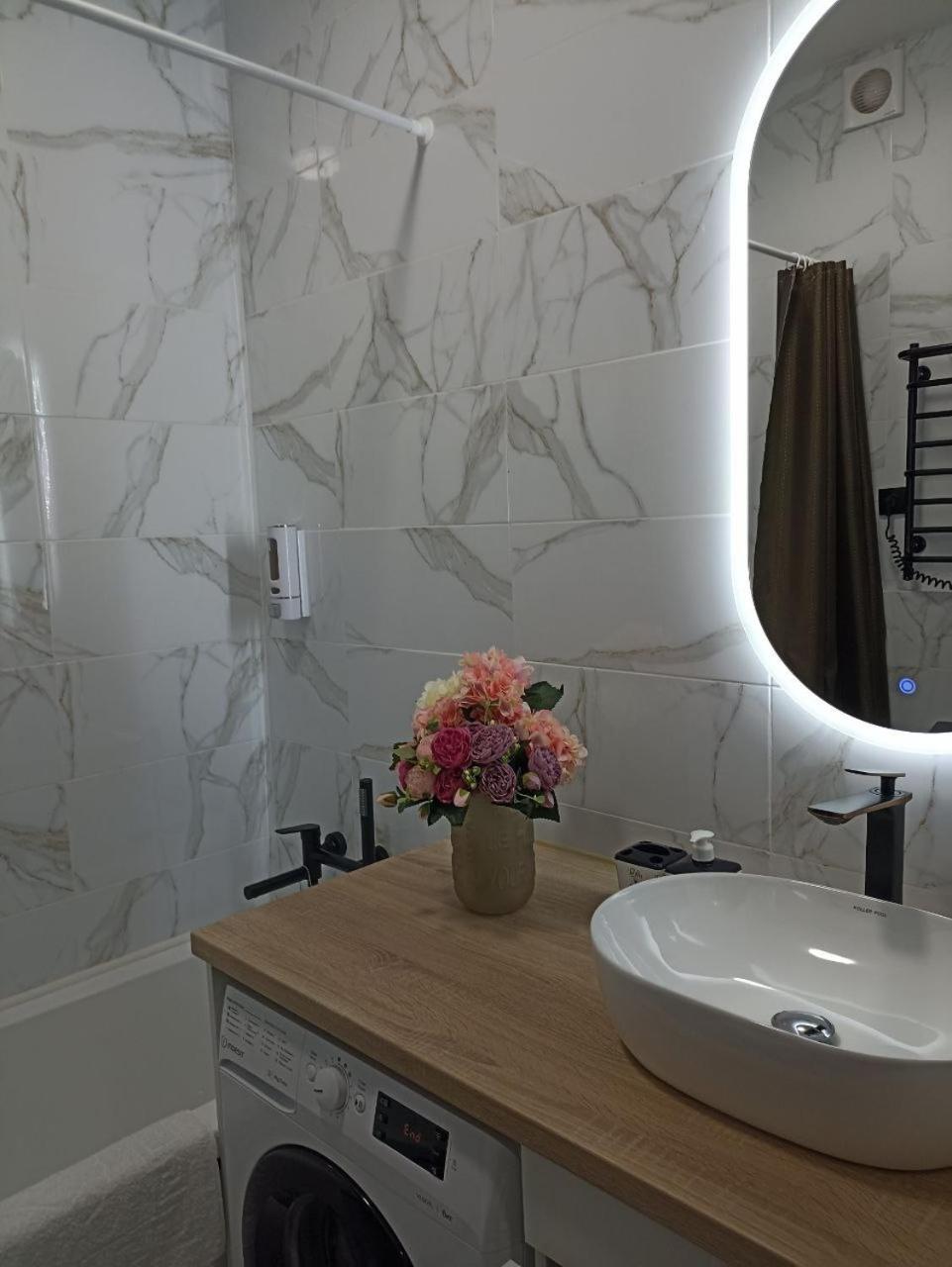 Academic St. Apartment คาร์คิฟ ภายนอก รูปภาพ